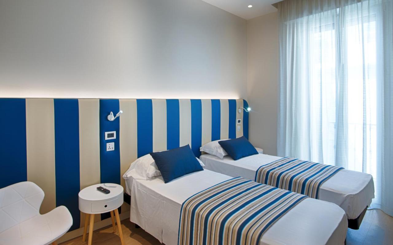 Hotel Agostini Bellaria-Igea Marina Buitenkant foto