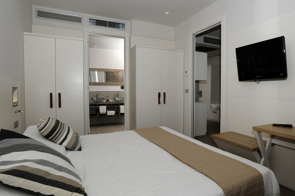 Hotel Agostini Bellaria-Igea Marina Buitenkant foto