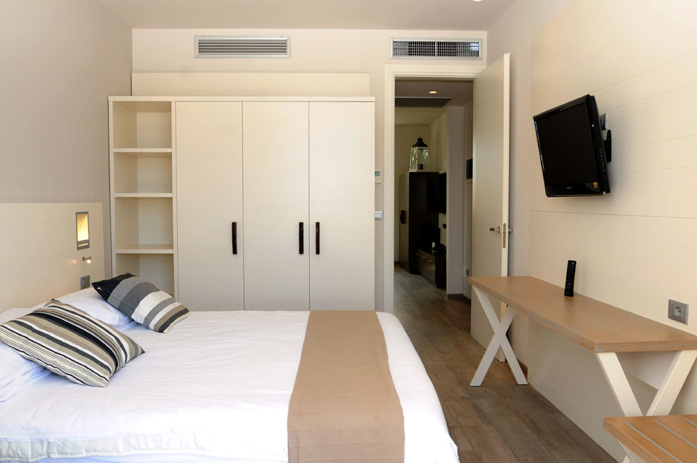 Hotel Agostini Bellaria-Igea Marina Buitenkant foto